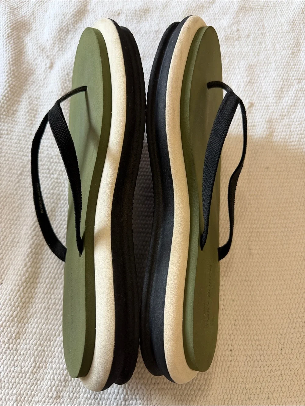 Tory Burch Layered Platform flip flops Olive Green and black size 9